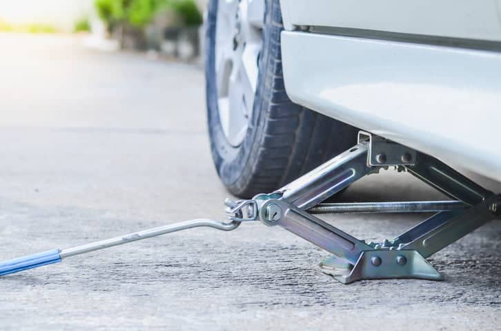 Tips for Storing Your Car Jack Ready for Emergencies